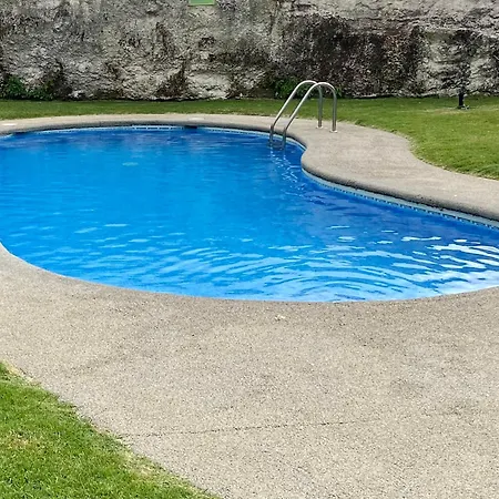 Portosin Con Piscina Al Lado De La Playa